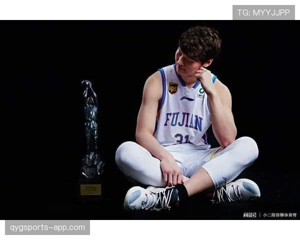 斯塔德迈尔无球切入效率提升，内线终结改变太阳进攻结构