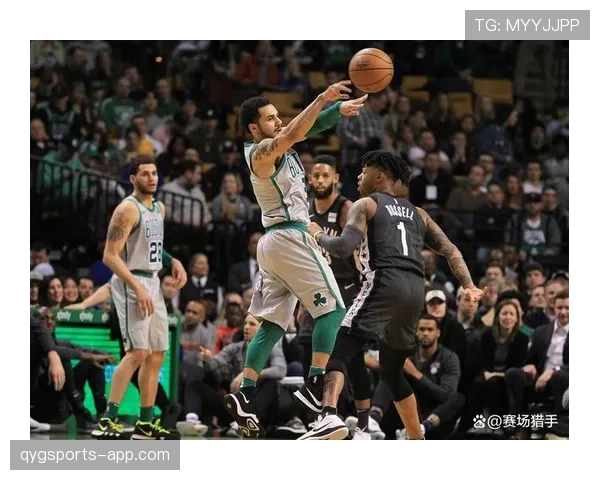 布里奇斯无球跑位牵制塔图姆外线回暖