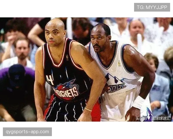 官方规则解读：篮下干扰球的判定标准与处罚